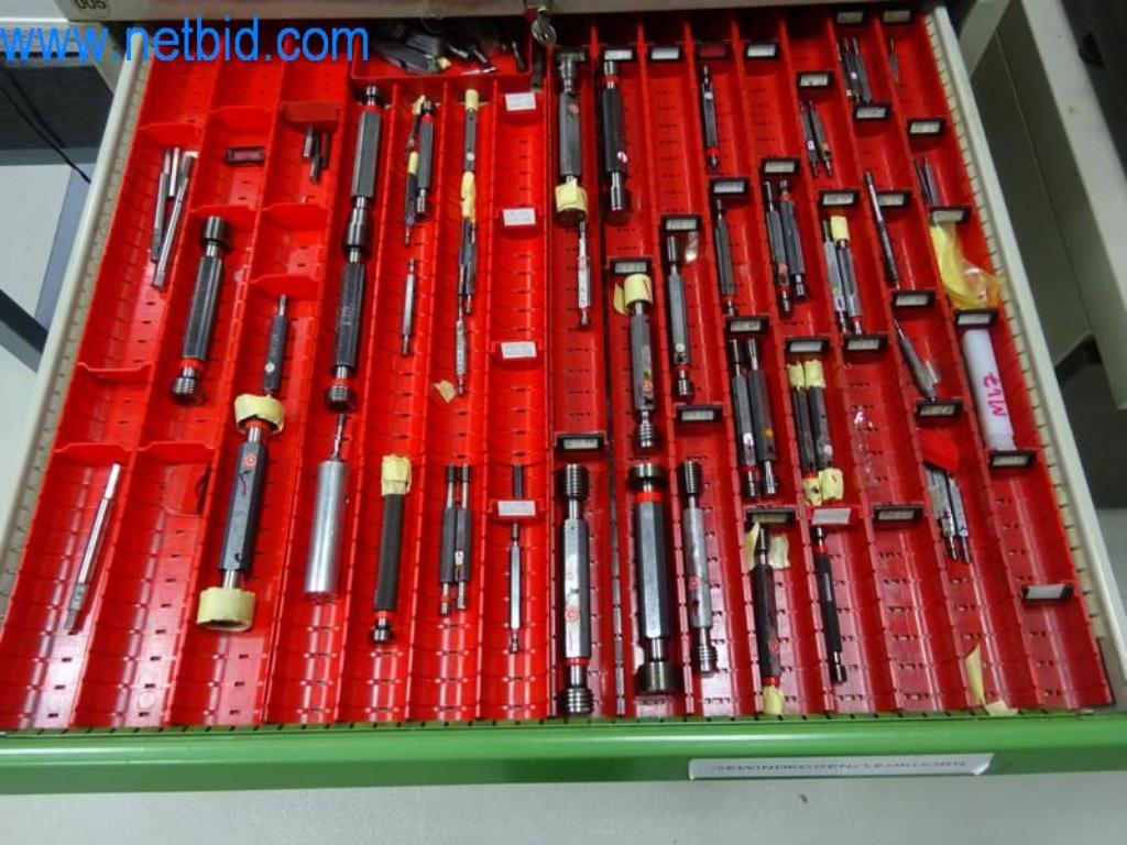 Máquinas para trabajar el metal en buen estado, así como equipos operativos y de oficina-7