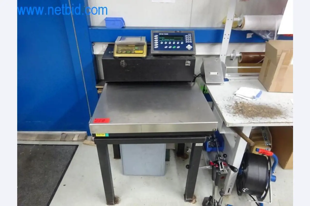 Well-maintained metalworking machines as well as the operating and office equipment -1