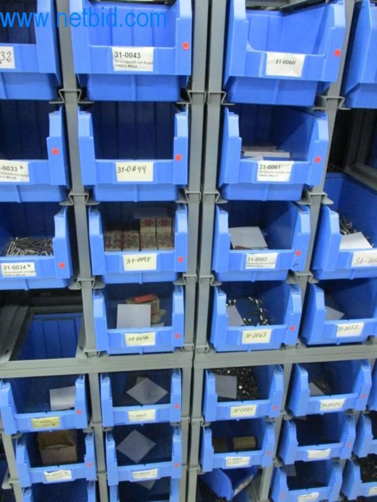 Máquinas para trabajar el metal en buen estado, así como equipos operativos y de oficina-4