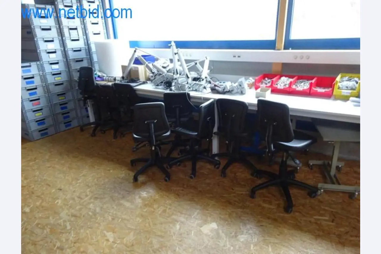 Well-maintained metalworking machines as well as the operating and office equipment -4