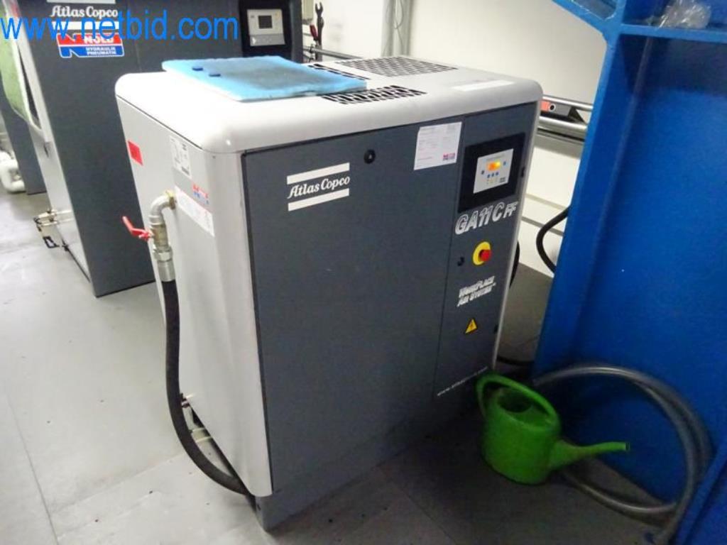 Máquinas para trabajar el metal en buen estado, así como equipos operativos y de oficina-1