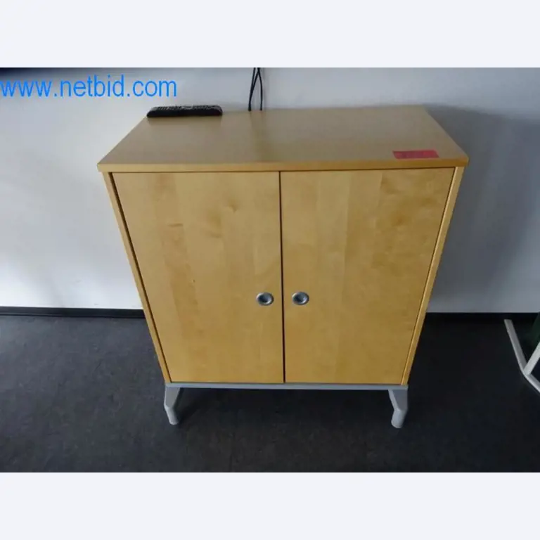 Well-maintained metalworking machines as well as the operating and office equipment -3