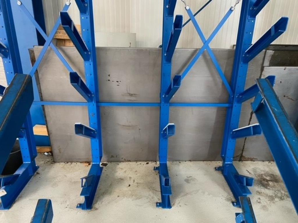 Máquinas para trabajar el metal en buen estado, así como equipos operativos y de oficina-4