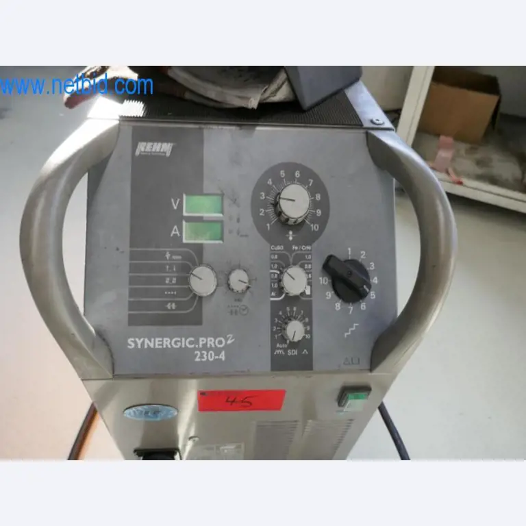 Well-maintained metalworking machines as well as the operating and office equipment -1