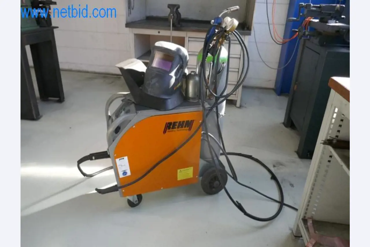 Well-maintained metalworking machines as well as the operating and office equipment -2
