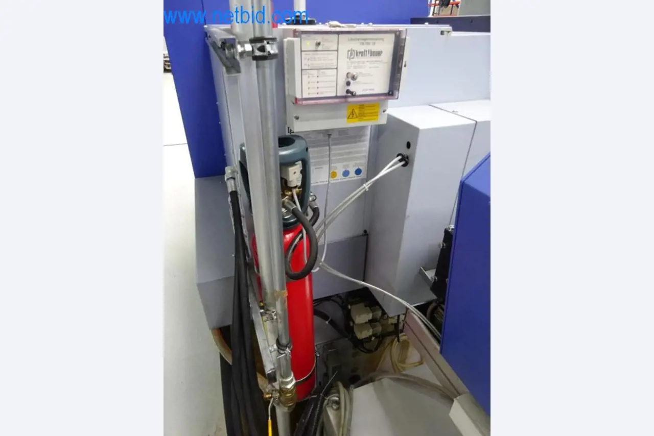 Well-maintained metalworking machines as well as the operating and office equipment -12