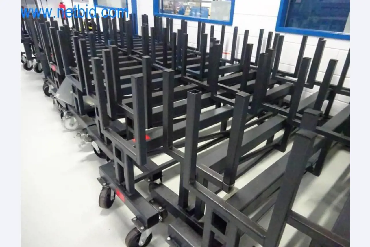 Well-maintained metalworking machines as well as the operating and office equipment -1