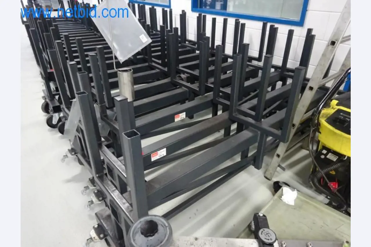 Well-maintained metalworking machines as well as the operating and office equipment -1