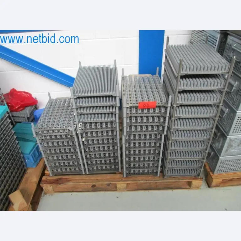 Well-maintained metalworking machines as well as the operating and office equipment -1