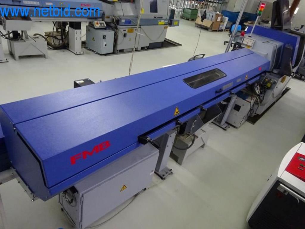 Máquinas para trabajar el metal en buen estado, así como equipos operativos y de oficina-10