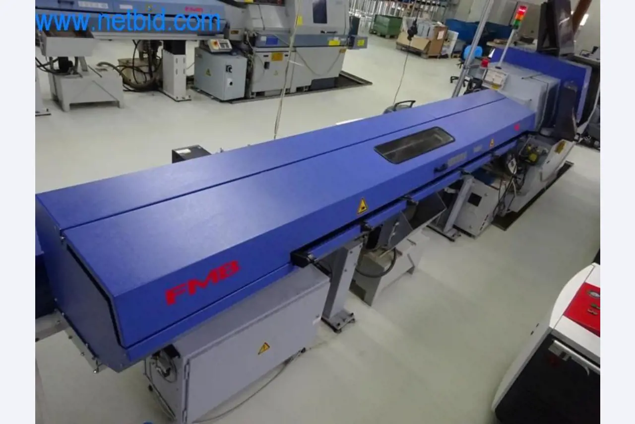 Well-maintained metalworking machines as well as the operating and office equipment -10