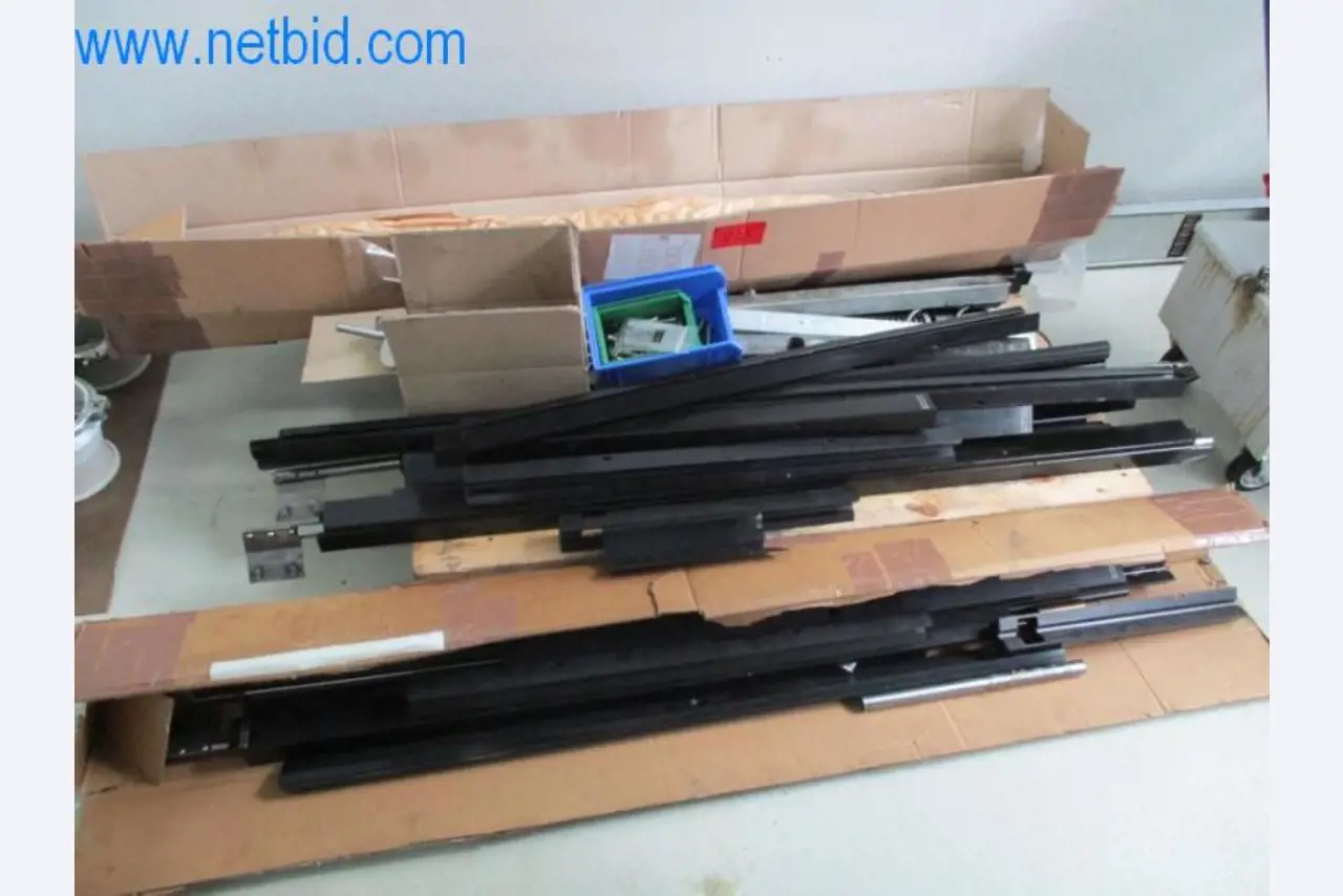 Well-maintained metalworking machines as well as the operating and office equipment -1