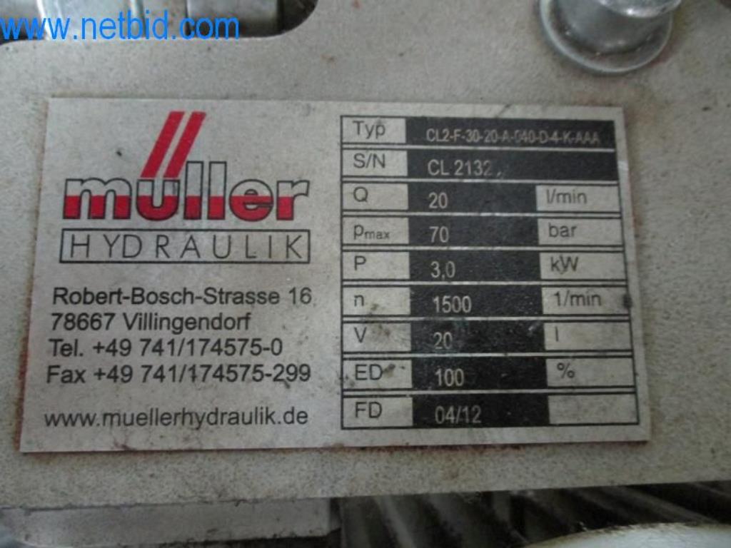 Máquinas para trabajar el metal en buen estado, así como equipos operativos y de oficina-2