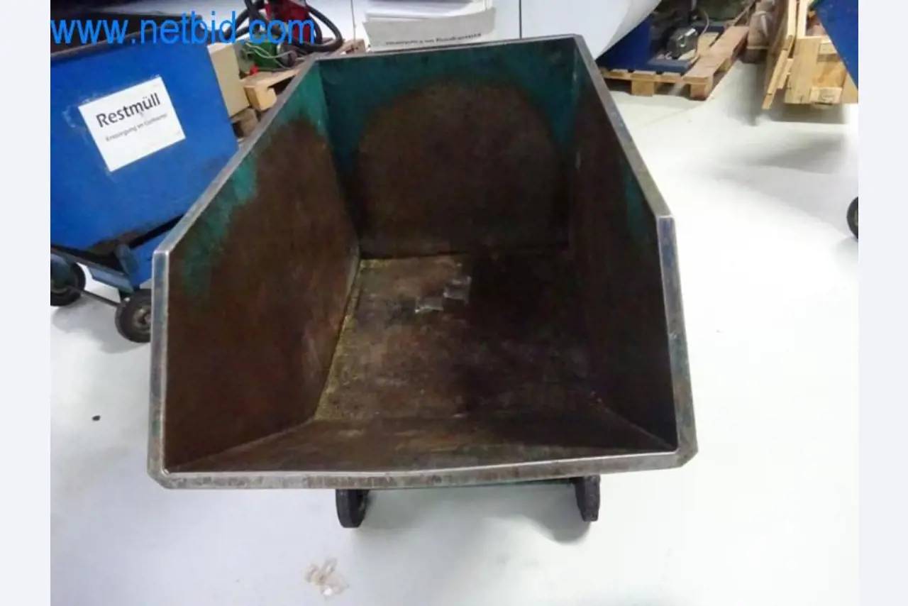 Well-maintained metalworking machines as well as the operating and office equipment -2