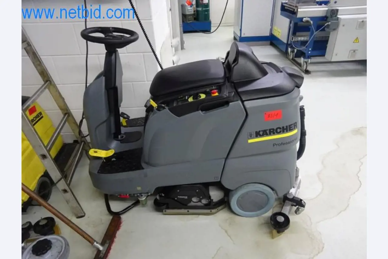 Well-maintained metalworking machines as well as the operating and office equipment -1