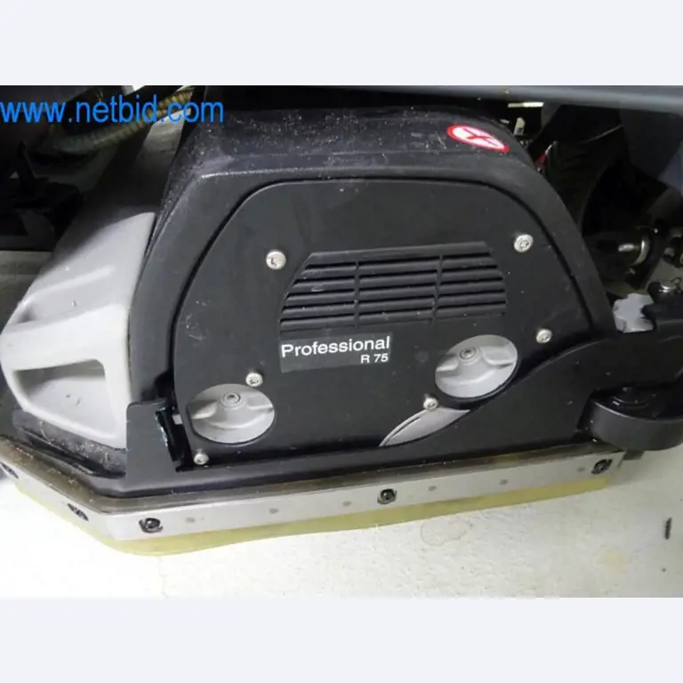 Well-maintained metalworking machines as well as the operating and office equipment -4