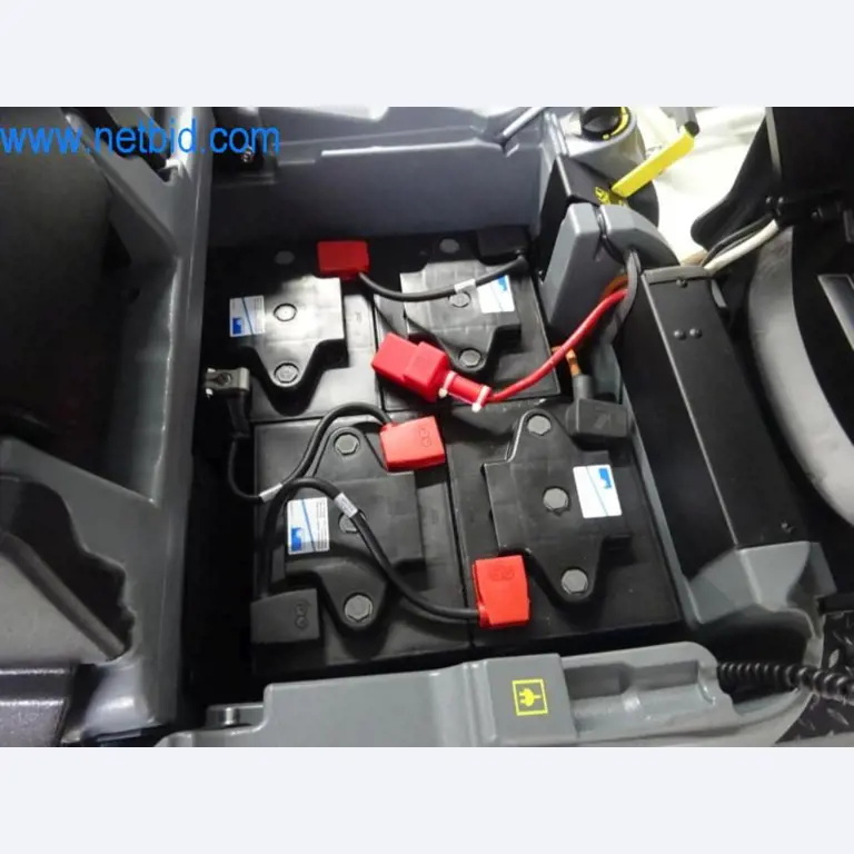 Well-maintained metalworking machines as well as the operating and office equipment -5