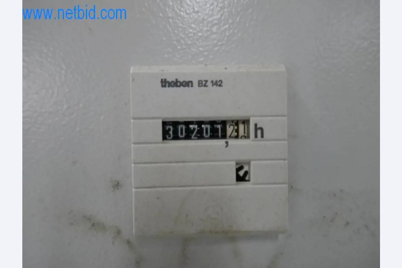 Well-maintained metalworking machines as well as the operating and office equipment -11