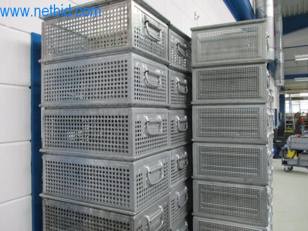 Máquinas para trabajar el metal en buen estado, así como equipos operativos y de oficina-4