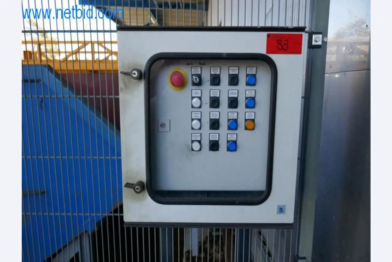 Well-maintained metalworking machines as well as the operating and office equipment -8