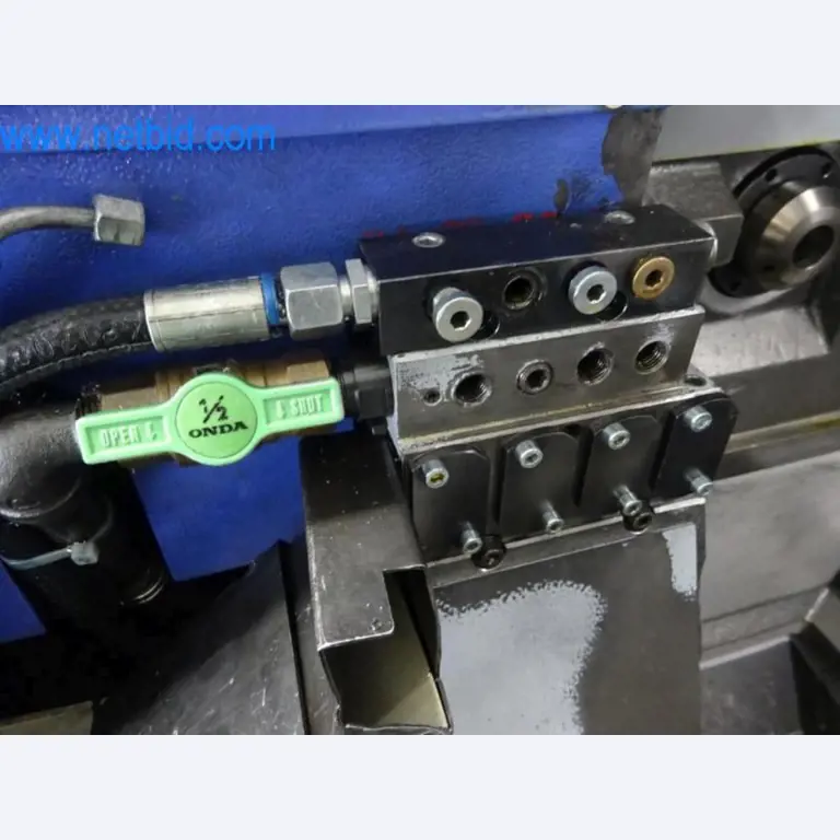 Well-maintained metalworking machines as well as the operating and office equipment -11