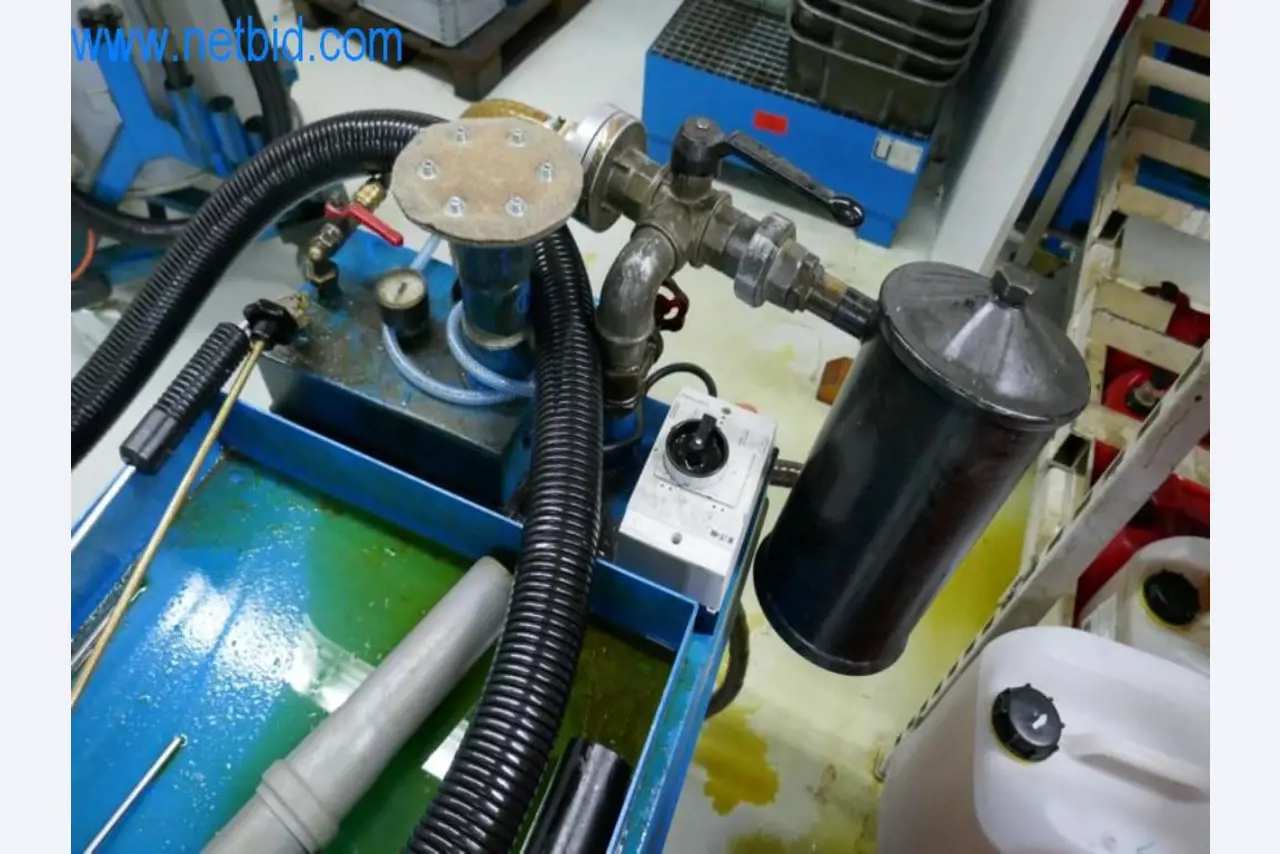 Well-maintained metalworking machines as well as the operating and office equipment -2