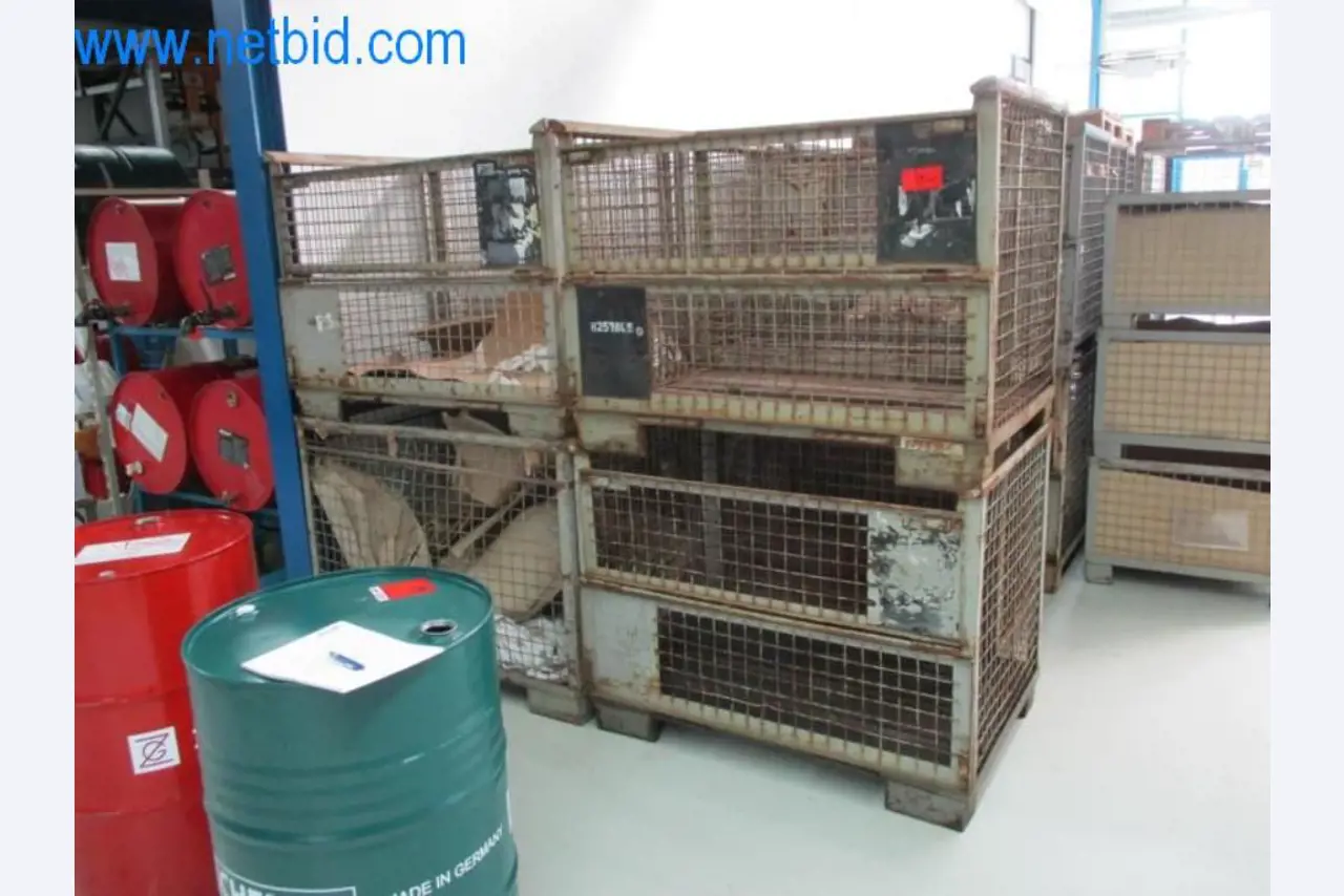 Well-maintained metalworking machines as well as the operating and office equipment -1