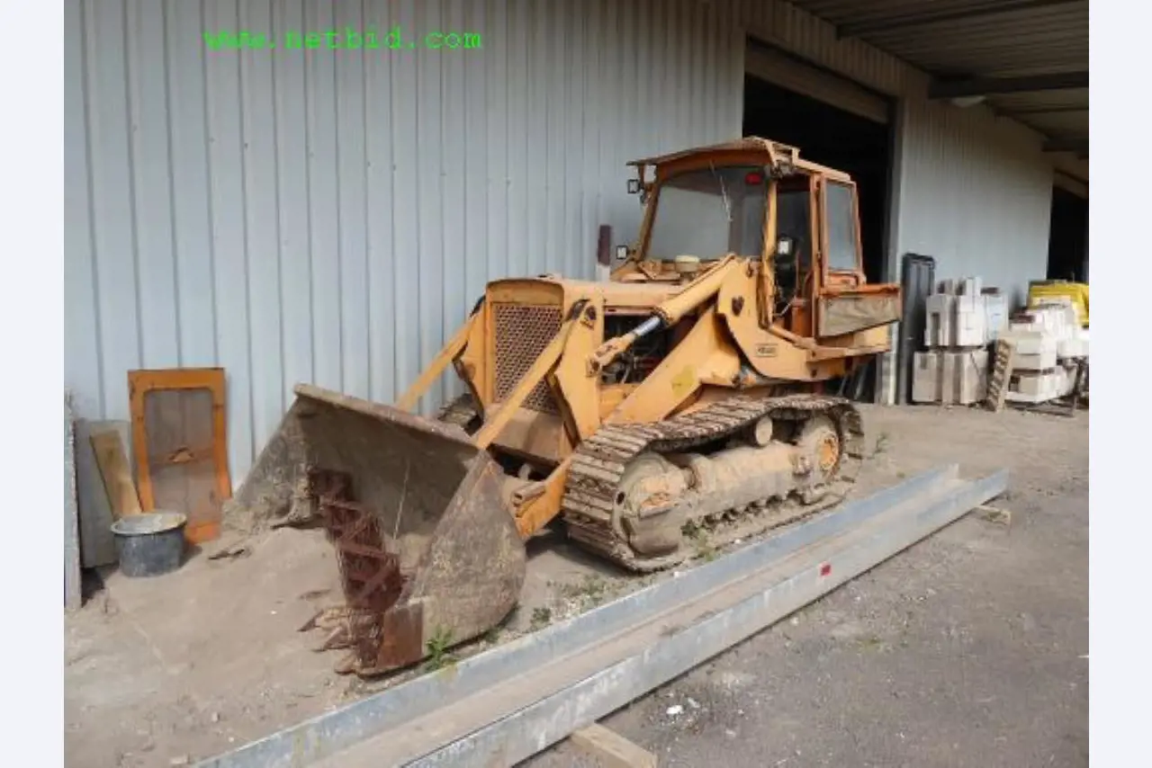 Construction machinery, utility vehicles, formwork material and miscellaneous hand tools <br>-2