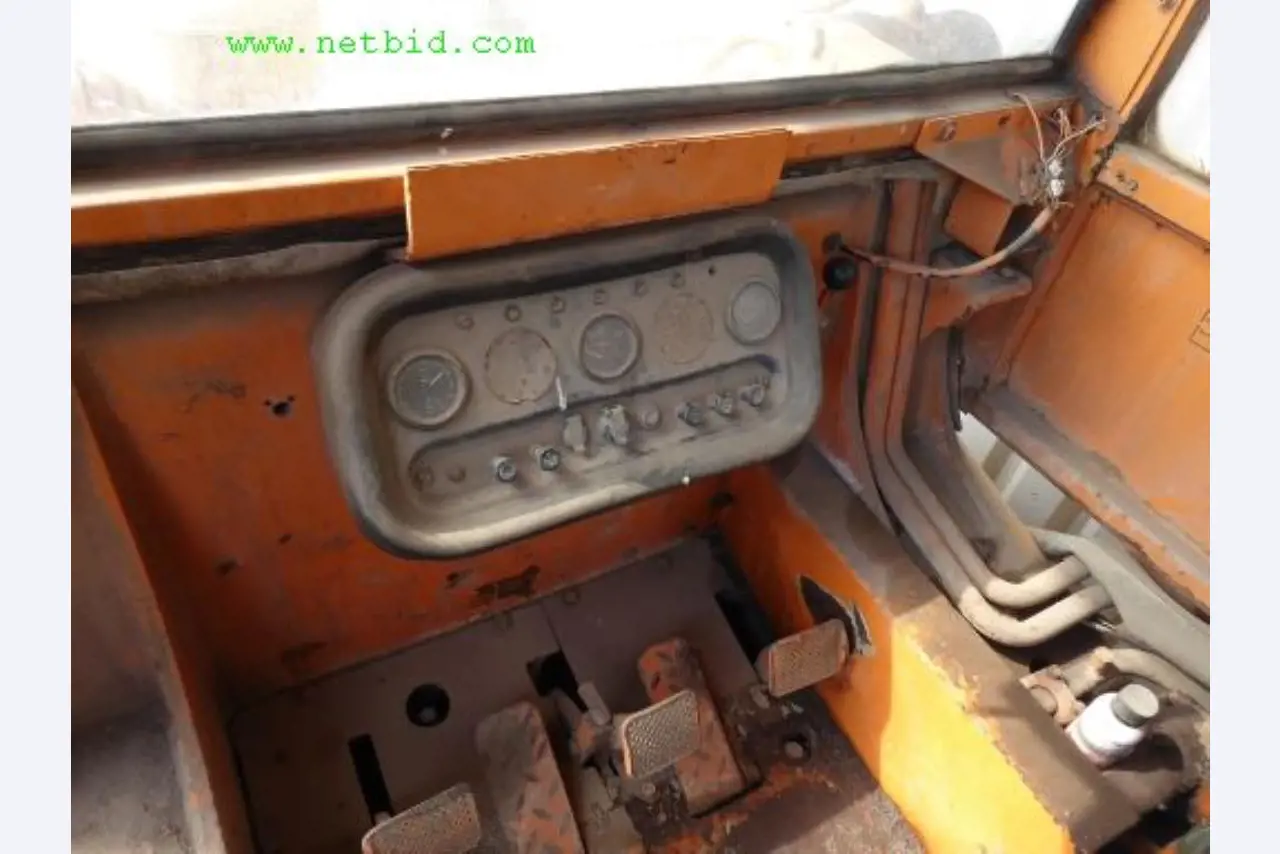 Construction machinery, utility vehicles, formwork material and miscellaneous hand tools <br>-8