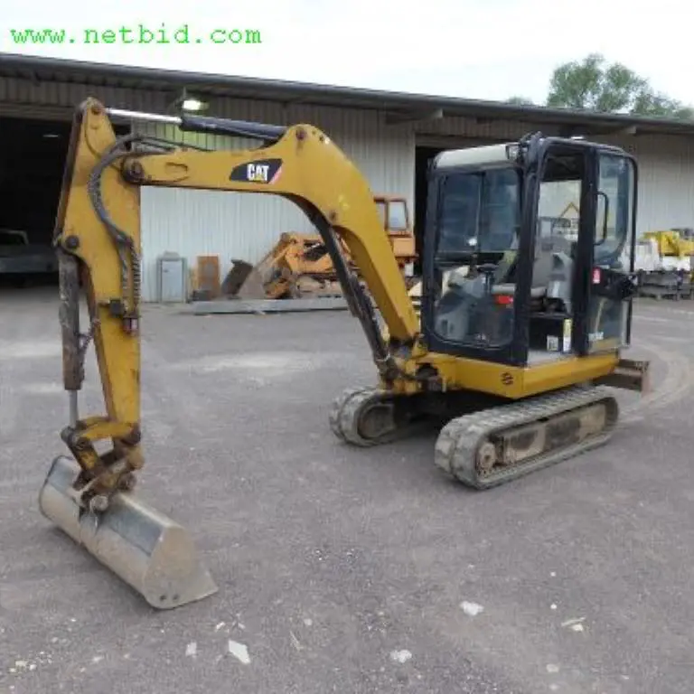 Tracked excavator Caterpillar 302.5C