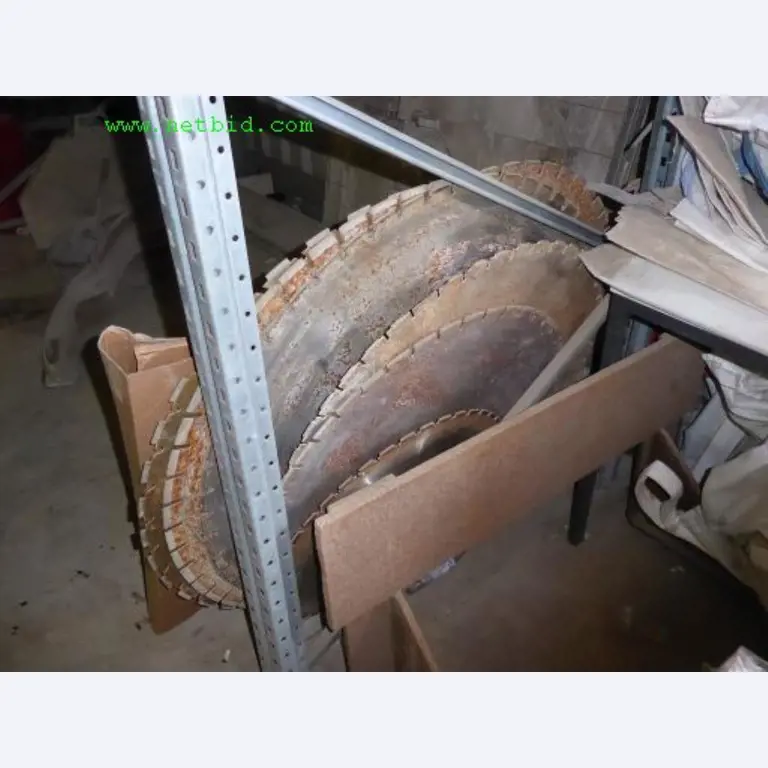 Baumaschinen, Nutzfahrzeuge, Anhänger, Schalungsmaterial und sonstige Handgeräte<br>-3
