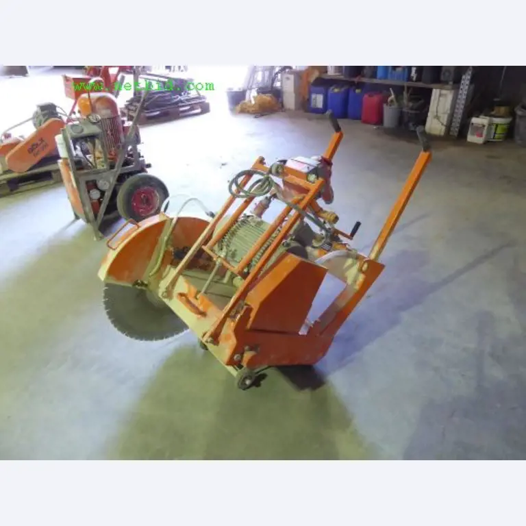 Baumaschinen, Nutzfahrzeuge, Anhänger, Schalungsmaterial und sonstige Handgeräte<br>-2