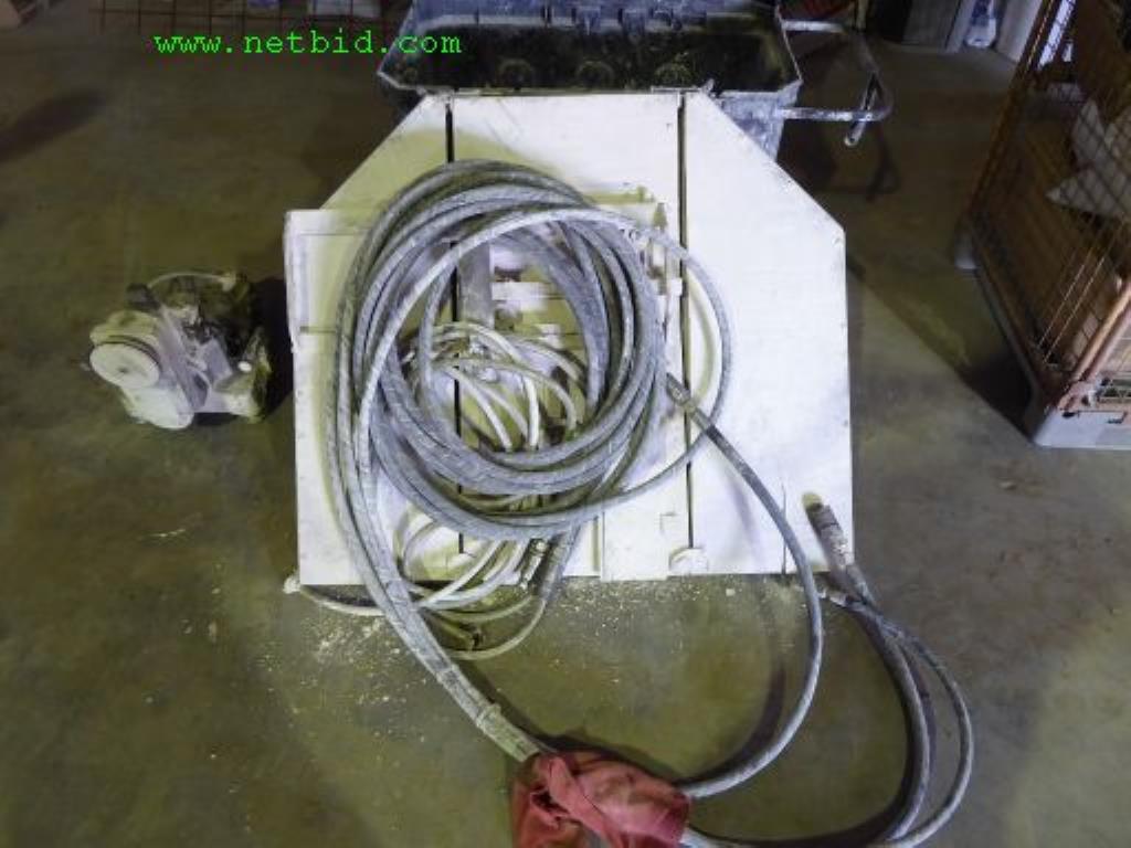 Baumaschinen, Nutzfahrzeuge, Anhänger, Schalungsmaterial und sonstige Handgeräte<br>-5