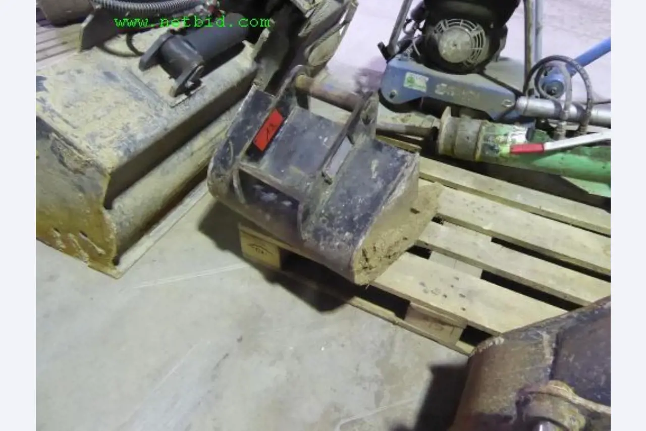 Construction machinery, utility vehicles, formwork material and miscellaneous hand tools <br>-6