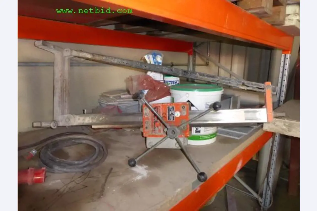 Baumaschinen, Nutzfahrzeuge, Anhänger, Schalungsmaterial und sonstige Handgeräte<br>-3
