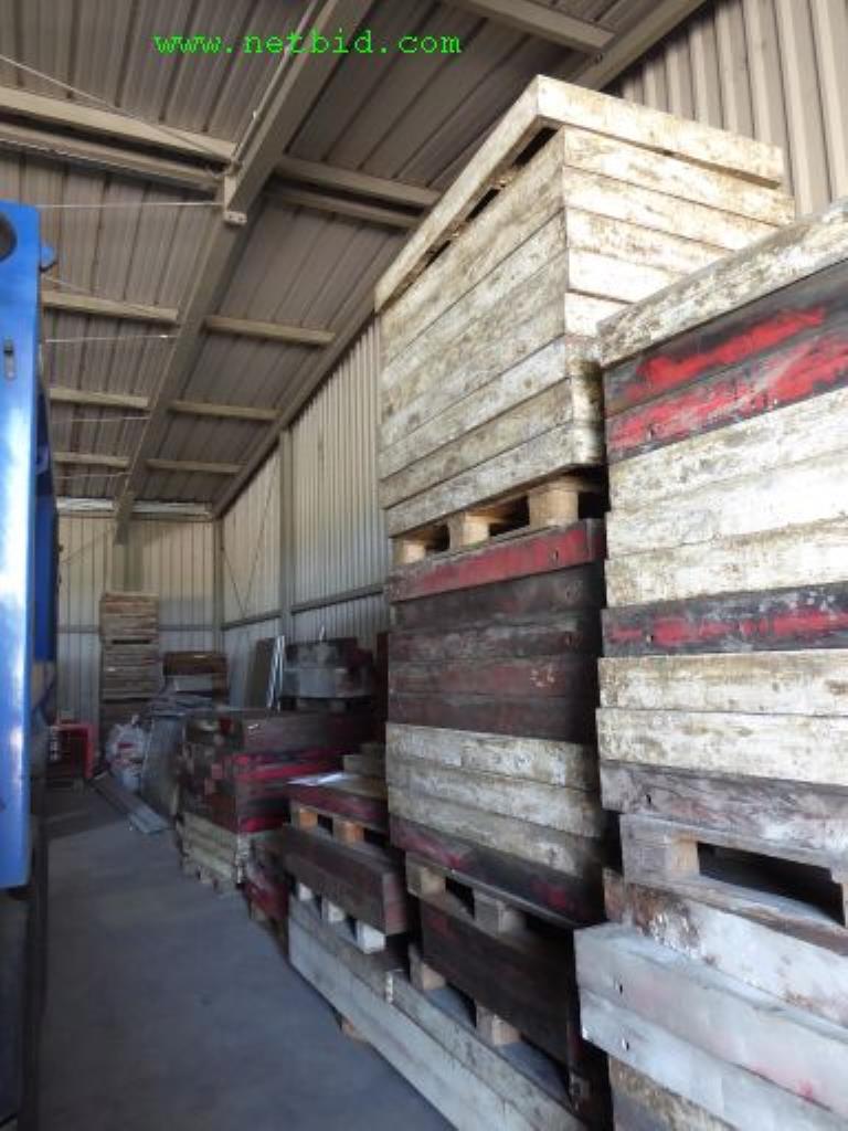 Baumaschinen, Nutzfahrzeuge, Anhänger, Schalungsmaterial und sonstige Handgeräte<br>-16