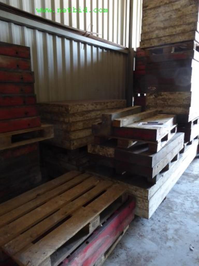 Baumaschinen, Nutzfahrzeuge, Anhänger, Schalungsmaterial und sonstige Handgeräte<br>-17