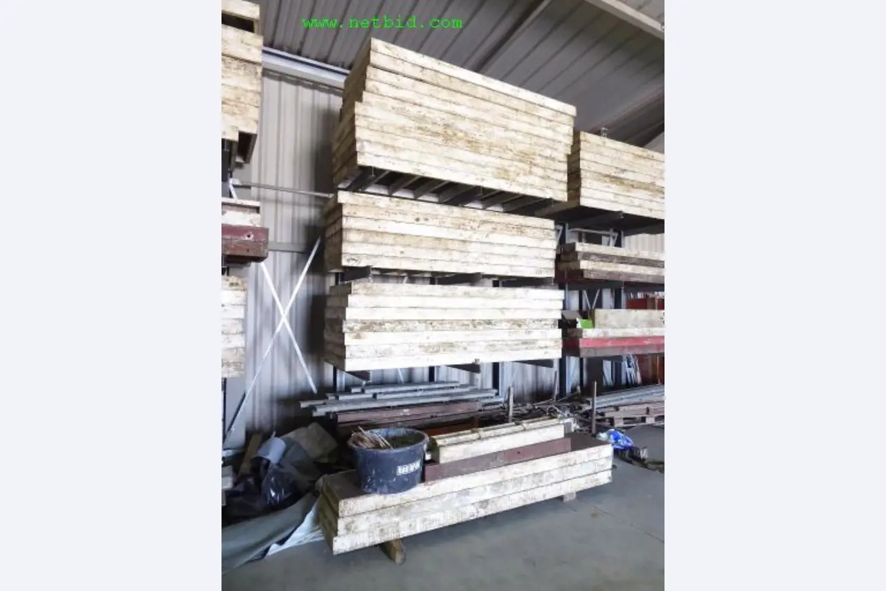 Baumaschinen, Nutzfahrzeuge, Anhänger, Schalungsmaterial und sonstige Handgeräte<br>-2