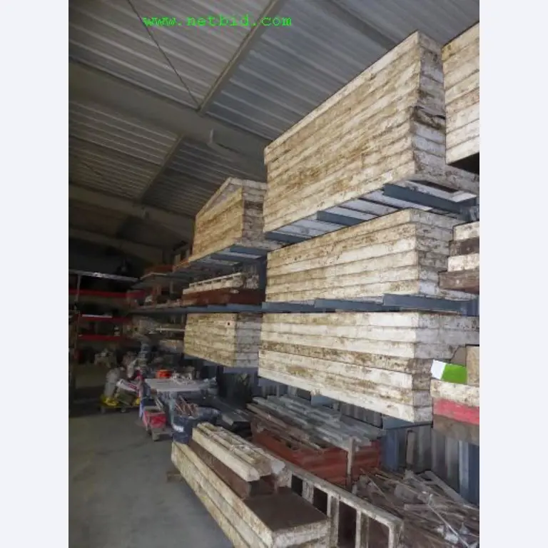 Baumaschinen, Nutzfahrzeuge, Anhänger, Schalungsmaterial und sonstige Handgeräte<br>-2