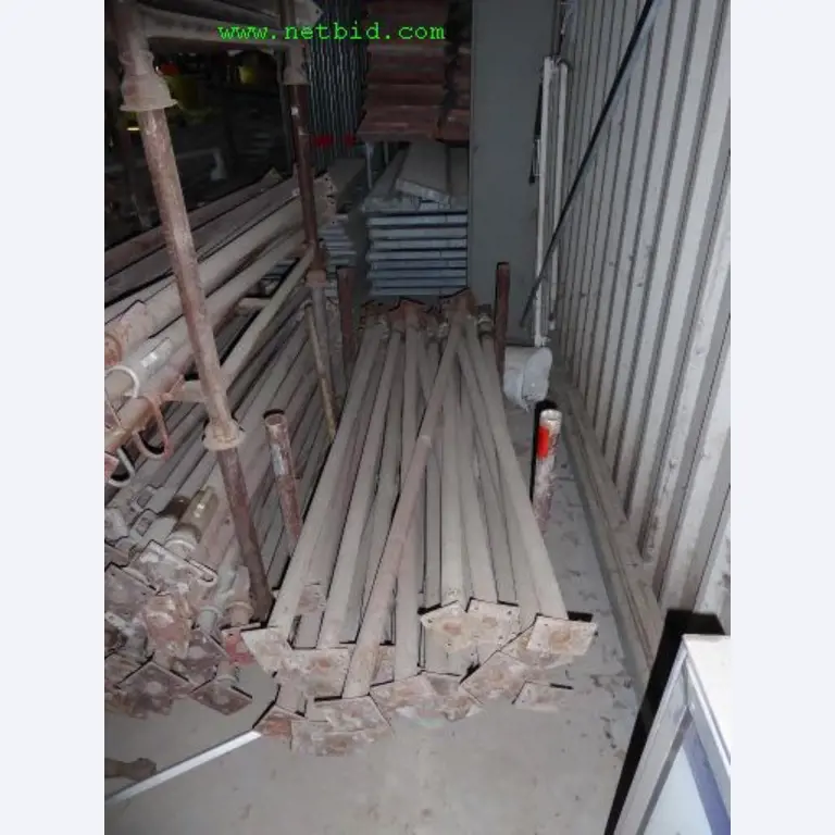 Máquinas de construção, veículos utilitários, reboques, material de cofragem e outras ferramentas manuais<br>-6