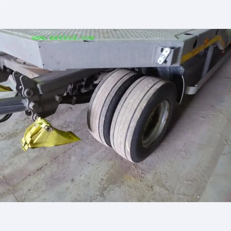 Máquinas de construção, veículos utilitários, reboques, material de cofragem e outras ferramentas manuais<br>-4