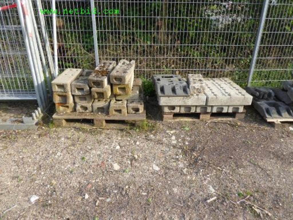 Construction machinery, utility vehicles, formwork material and miscellaneous hand tools <br>-7