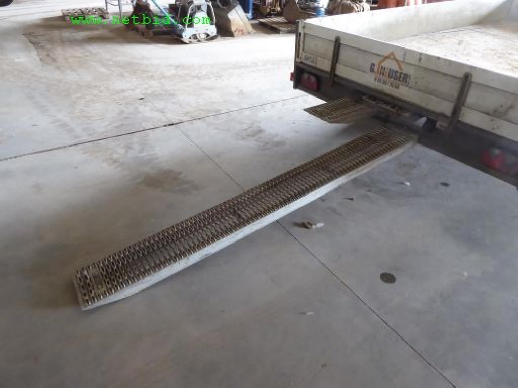 Construction machinery, utility vehicles, formwork material and miscellaneous hand tools <br>-11