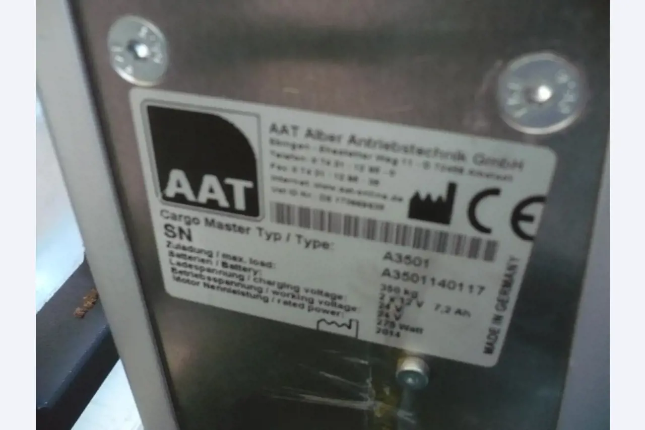 Inventář strojů stavební firmy-3