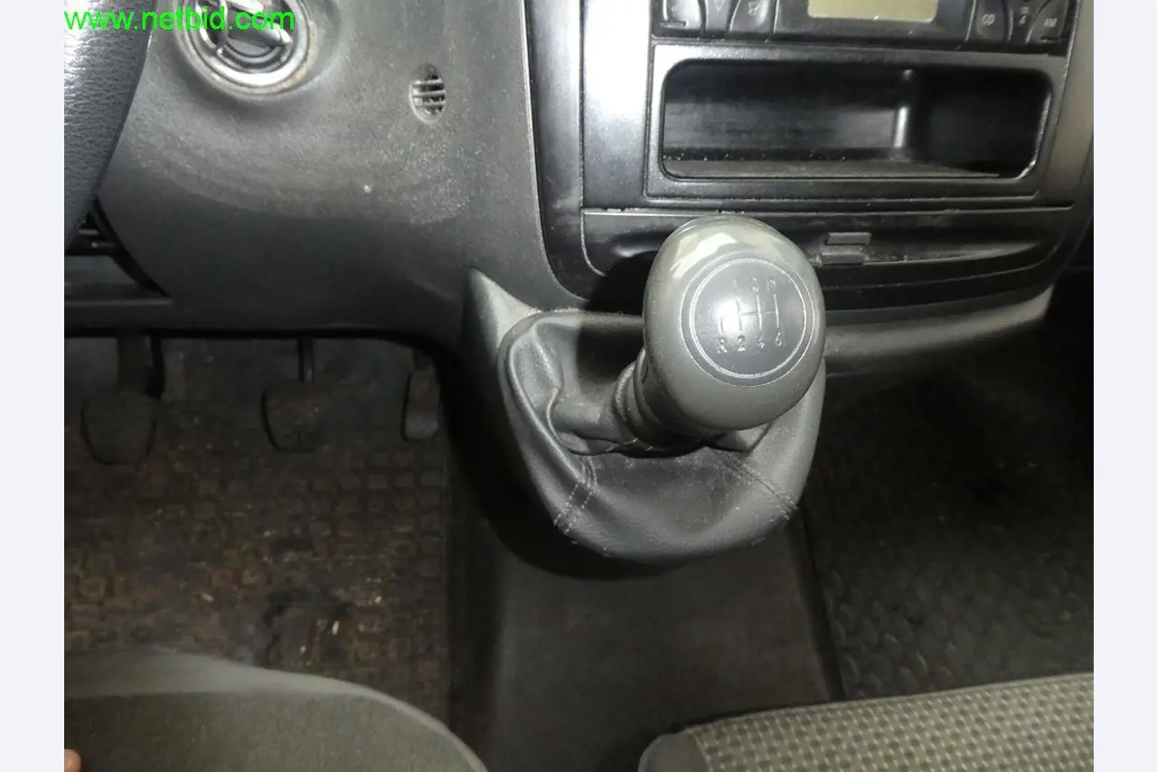 Betriebs- und Geschäftsausstattung einer Bäckerei-10