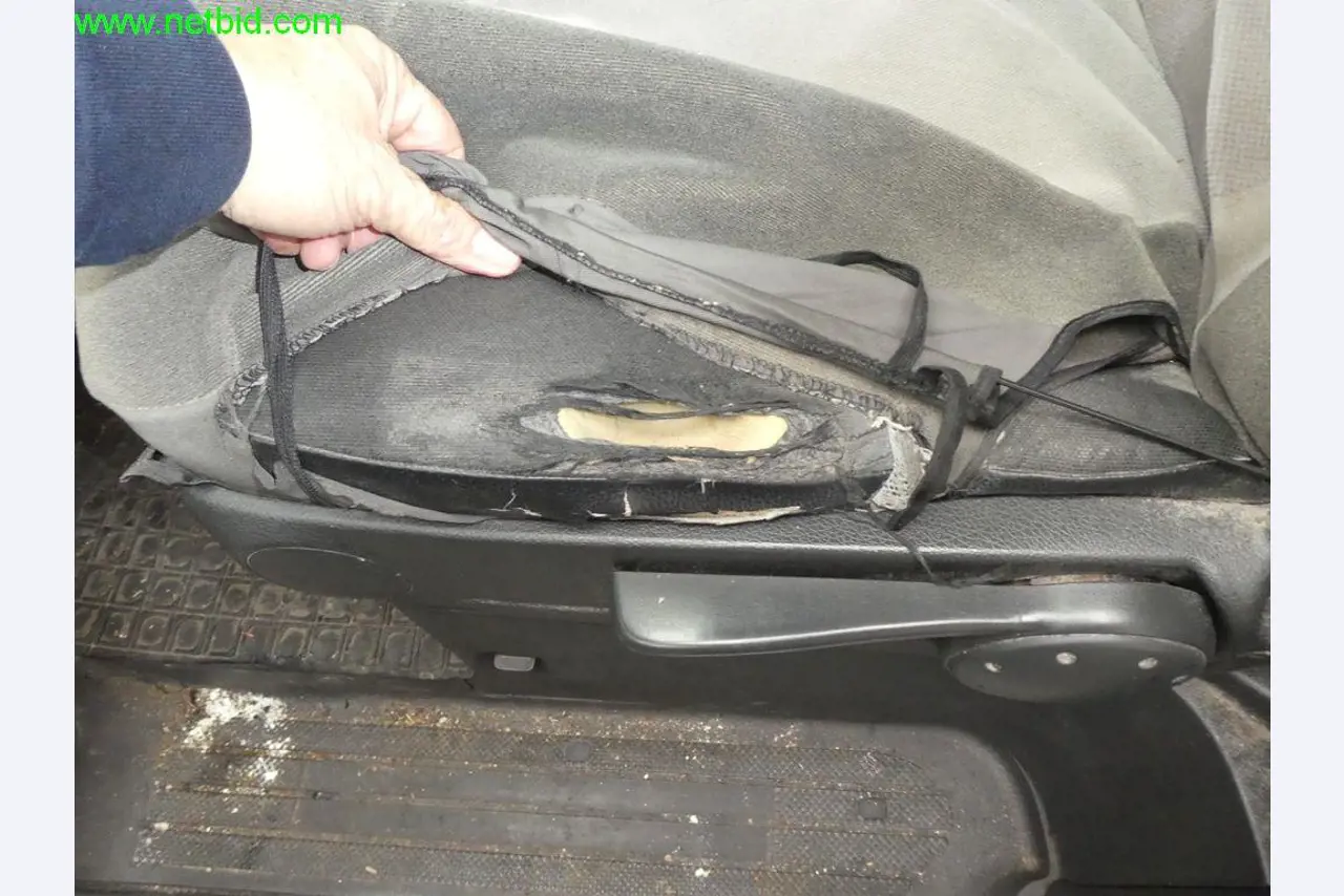 Betriebs- und Geschäftsausstattung einer Bäckerei-12