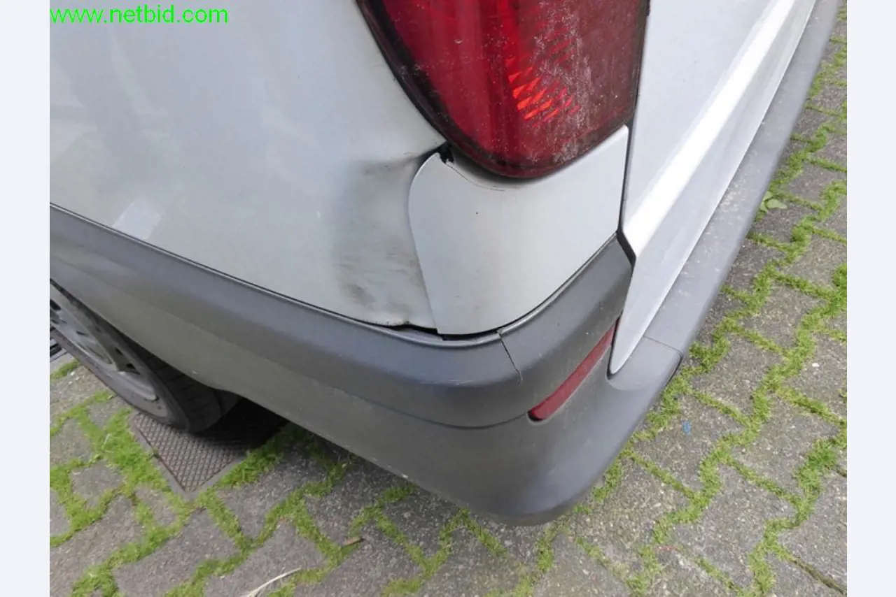 Betriebs- und Geschäftsausstattung einer Bäckerei-15