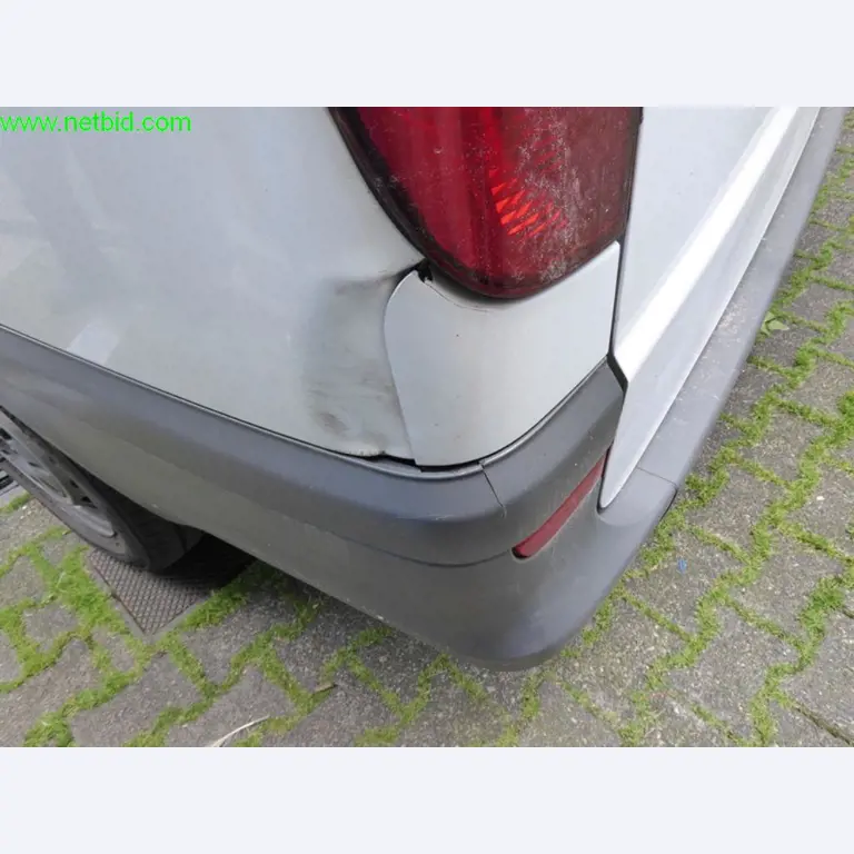 Betriebs- und Geschäftsausstattung einer Bäckerei-15