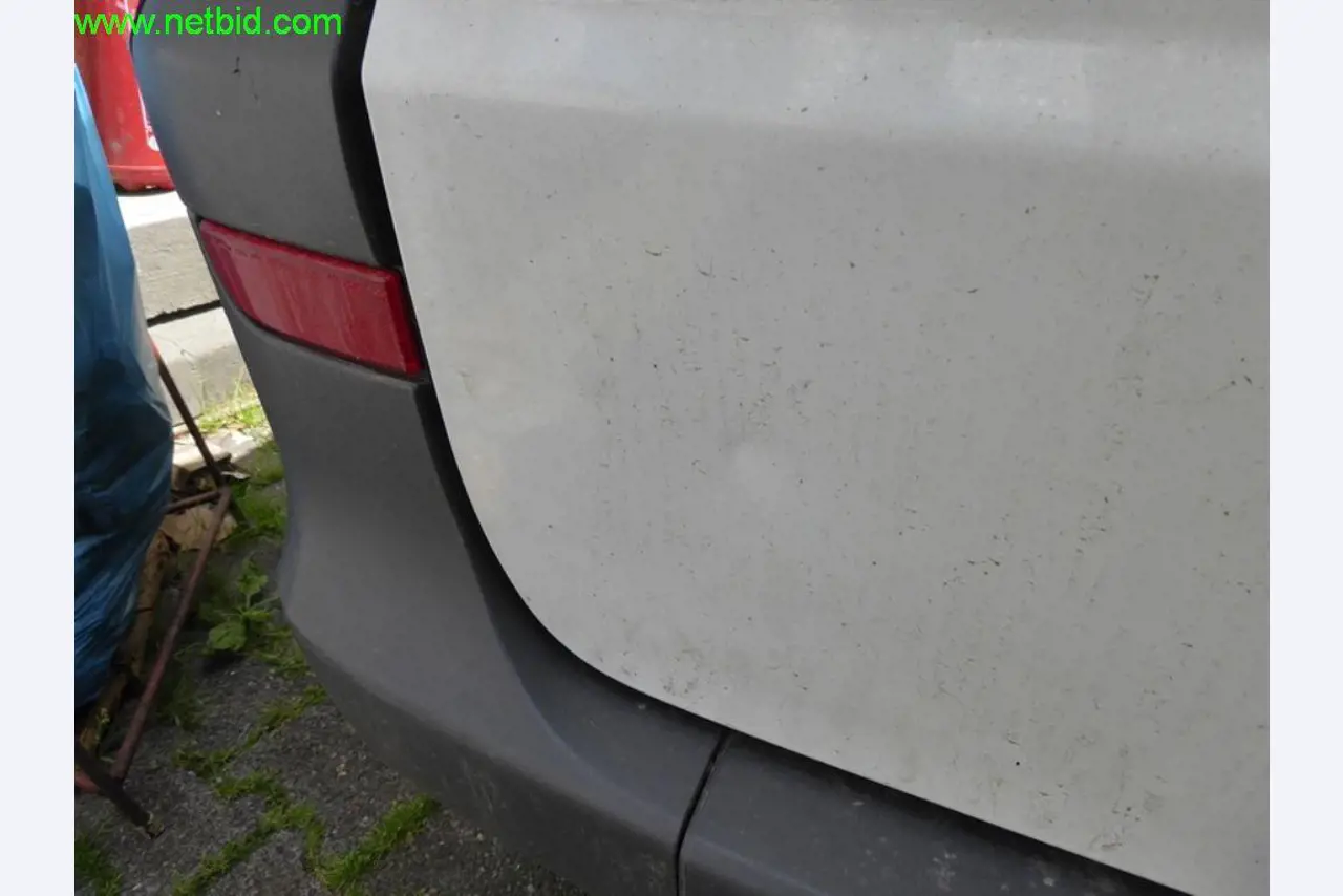 Betriebs- und Geschäftsausstattung einer Bäckerei-18