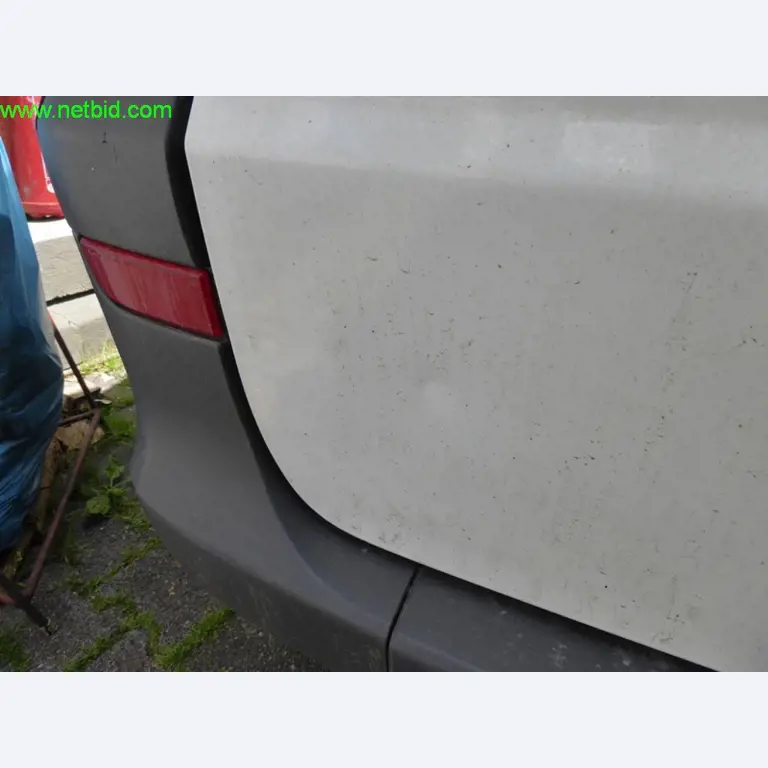 Betriebs- und Geschäftsausstattung einer Bäckerei-18